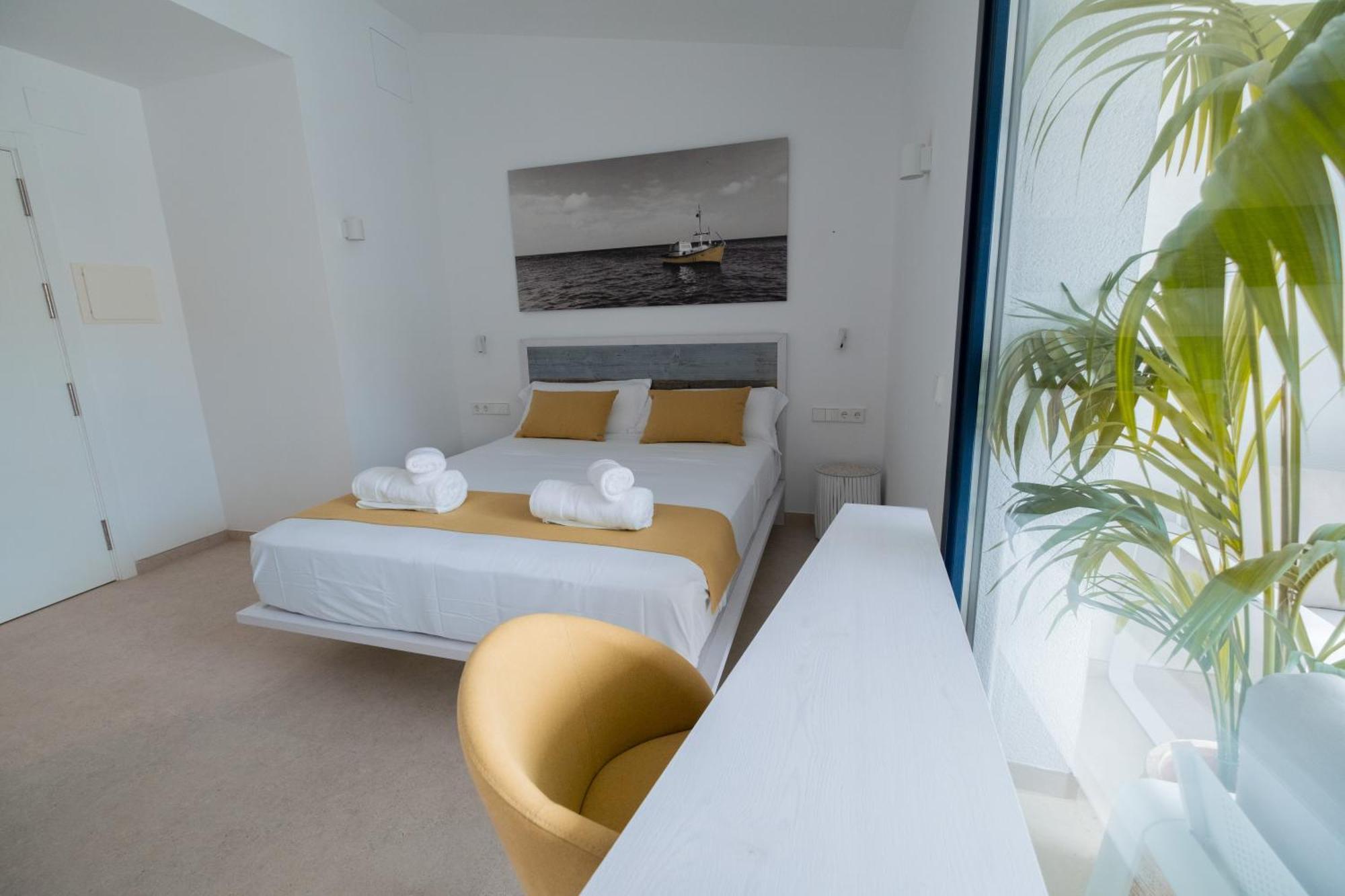 קדאקז Hotel Boutique Es Blau מראה חיצוני תמונה