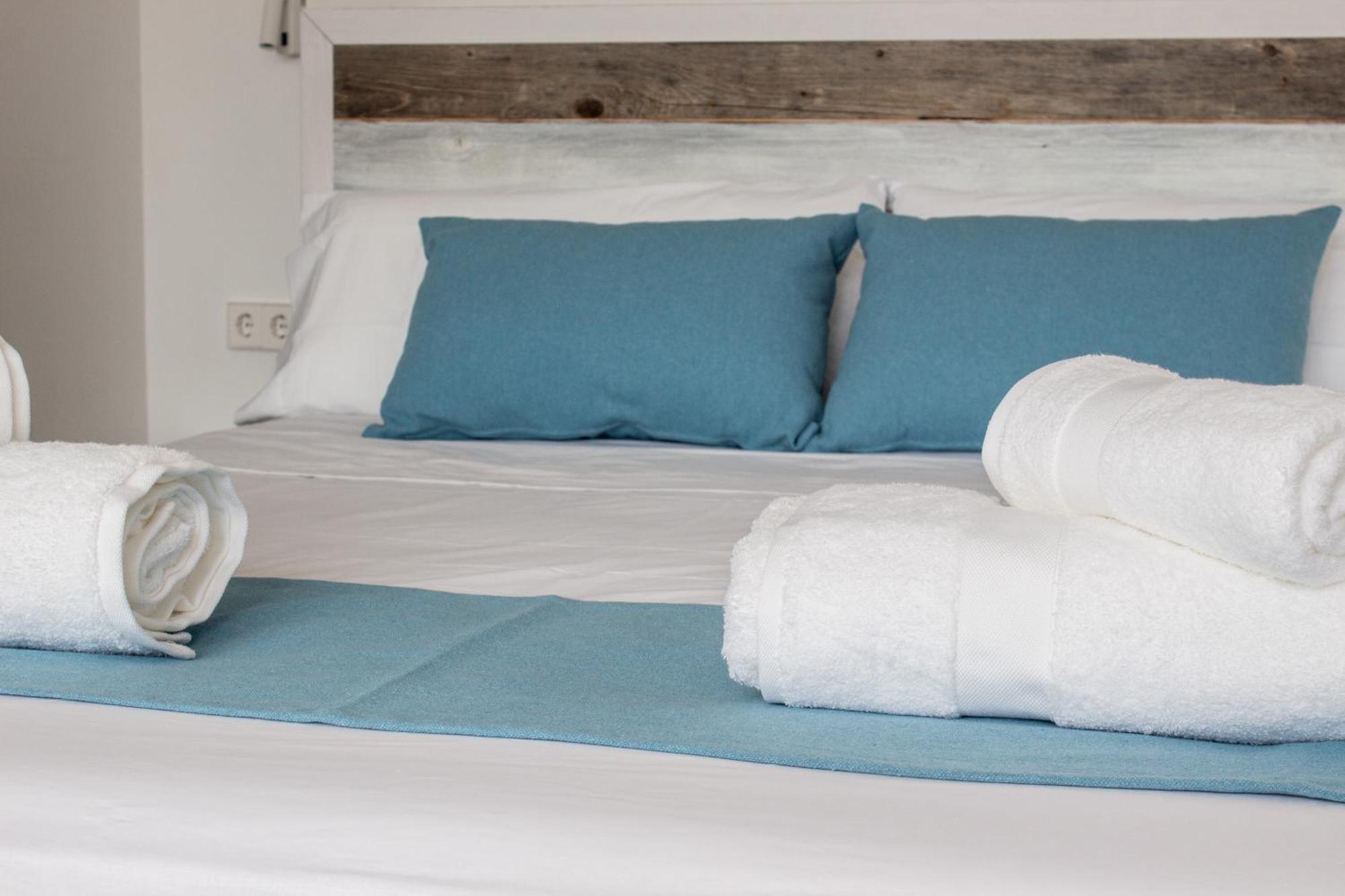 קדאקז Hotel Boutique Es Blau מראה חיצוני תמונה