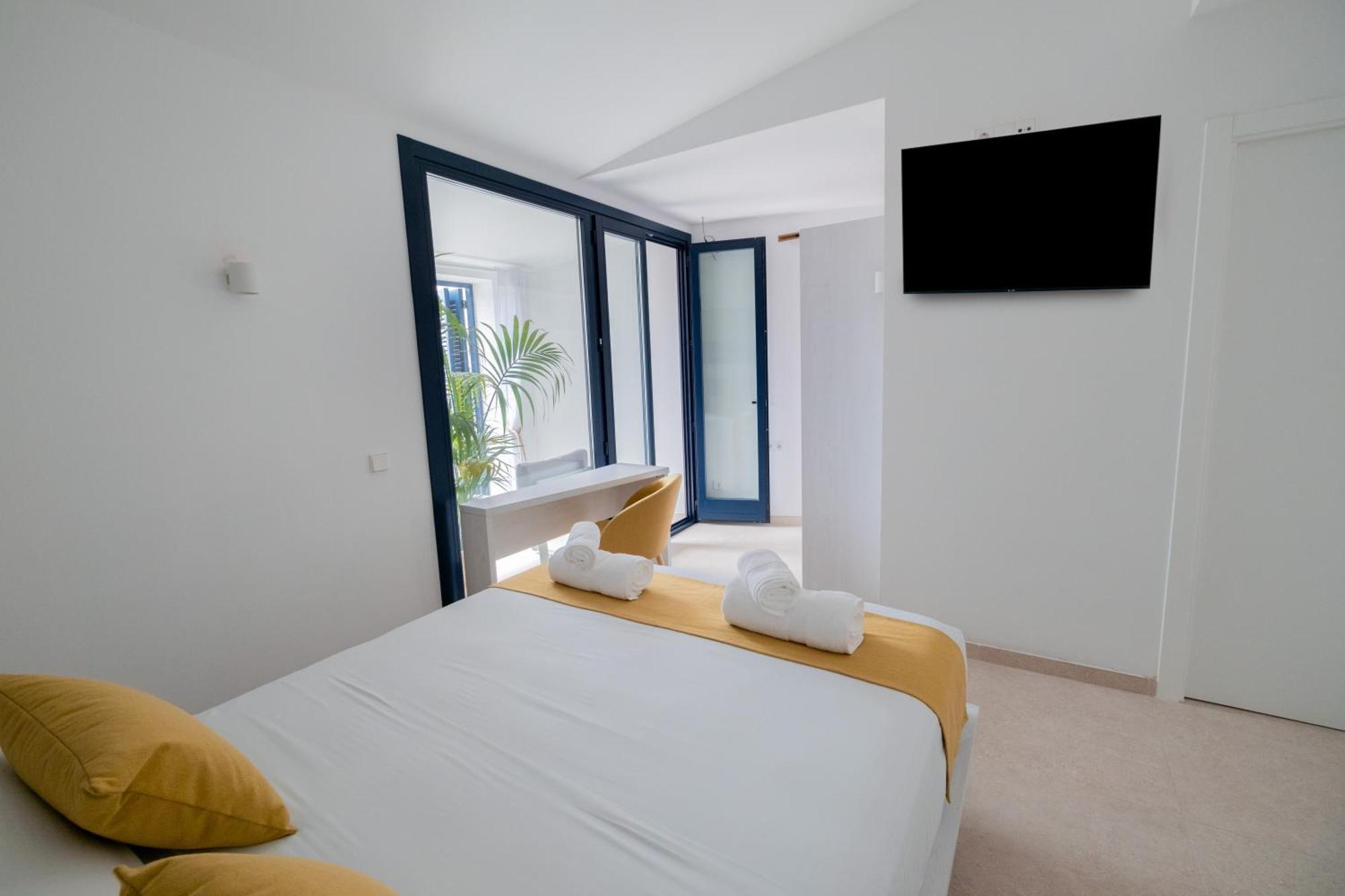 קדאקז Hotel Boutique Es Blau מראה חיצוני תמונה