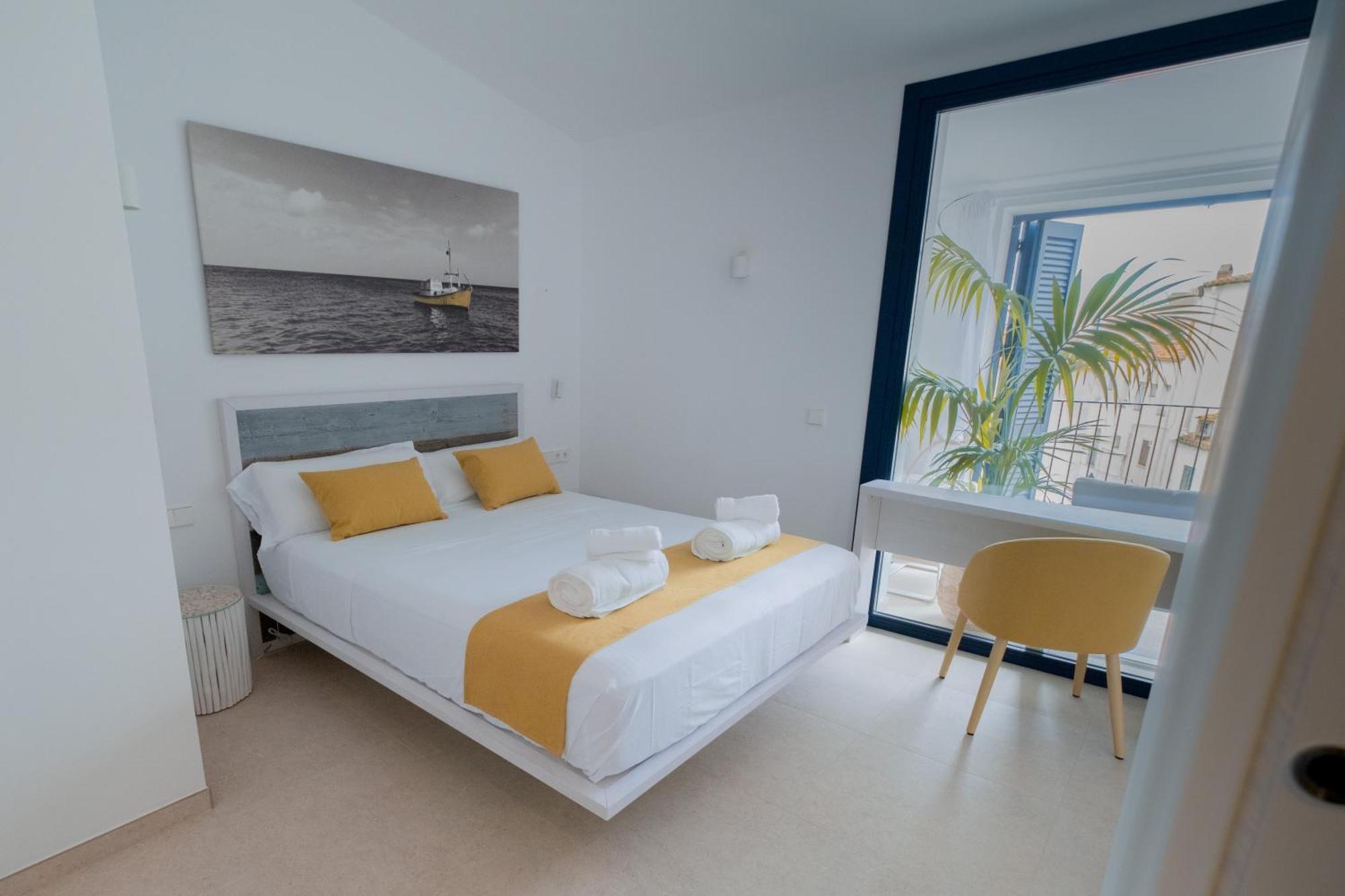 קדאקז Hotel Boutique Es Blau מראה חיצוני תמונה