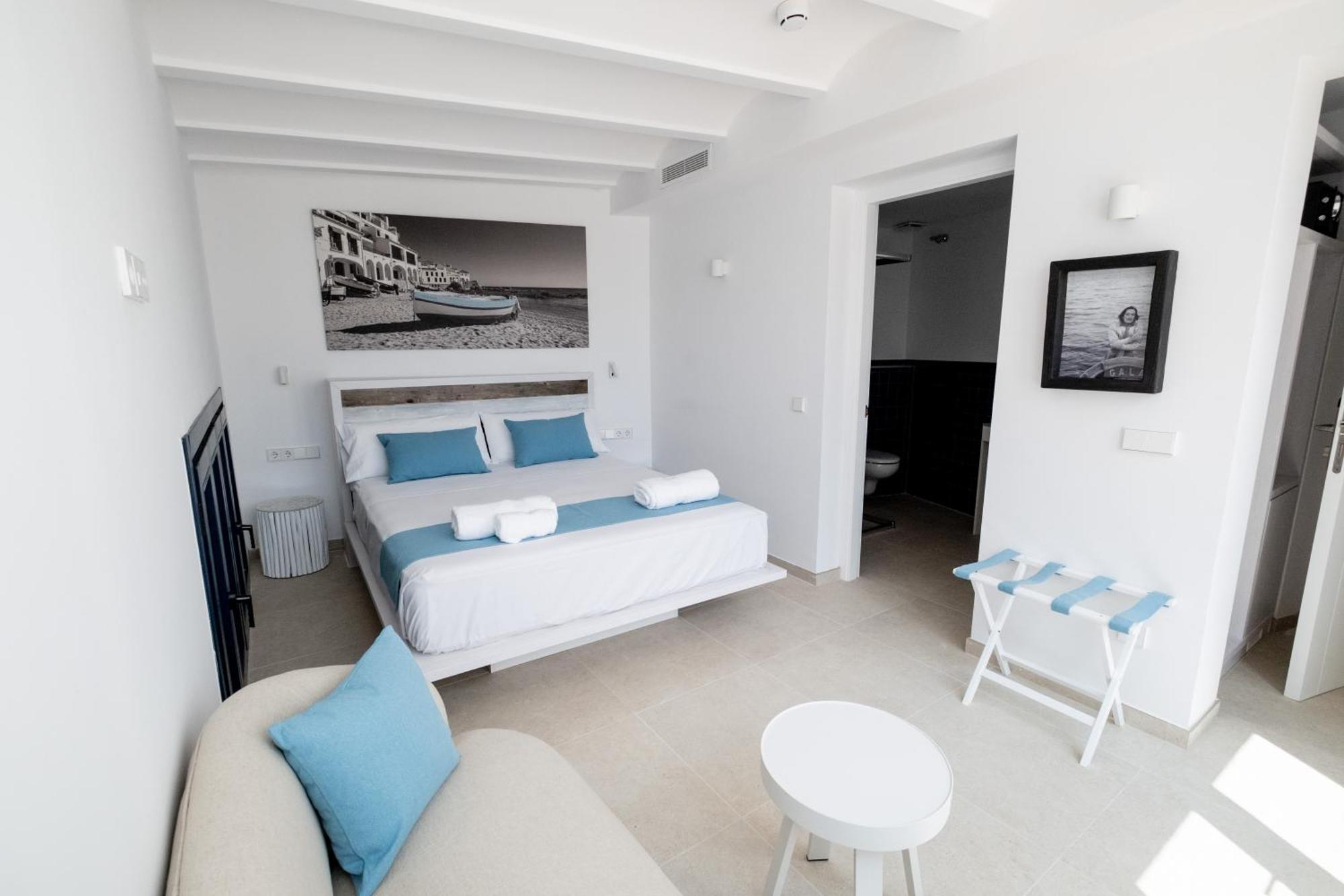 קדאקז Hotel Boutique Es Blau מראה חיצוני תמונה