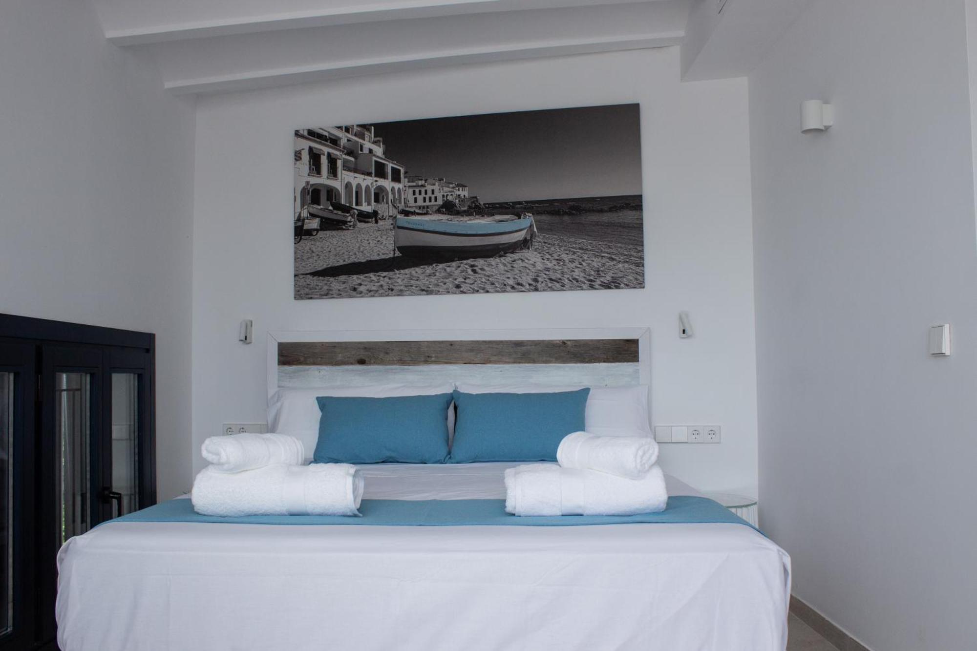 קדאקז Hotel Boutique Es Blau מראה חיצוני תמונה